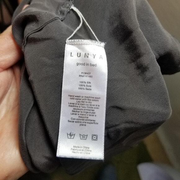 Lunya meditative slate gray washable tulip back tank top - Picture 6 of 10